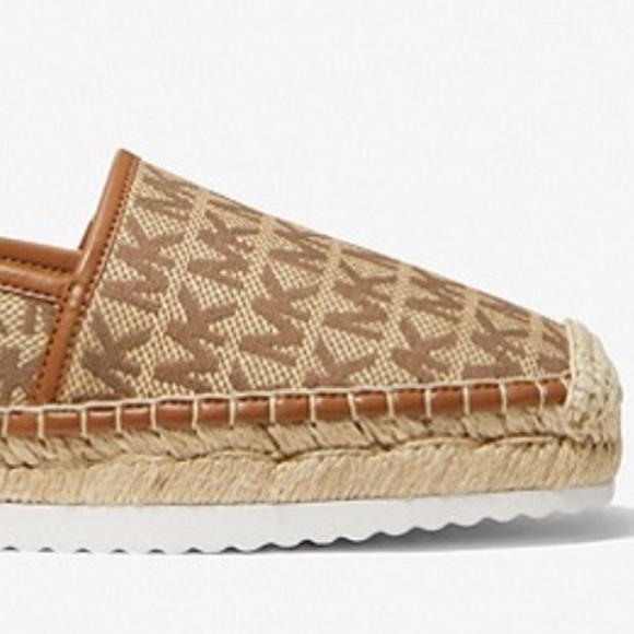 Brand-new Micheal Kors flat/ slip-on Espadrille for women size 9 - Picture 3 of 11